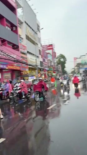 Rainy day street scenes documented across Nha Trang wards