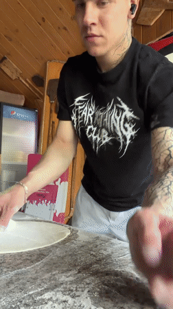 Morning life documented across Ternopil: bakery work, fitness, streets