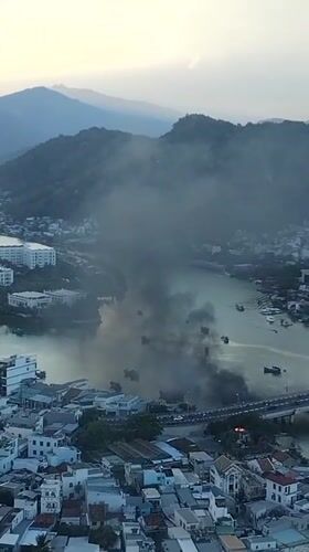 Smoke plume, sunny scenes documented across Nha Trang Ward
