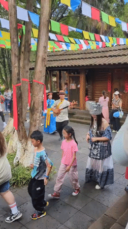 Lazy July morning at a traditional Xishan cultural site