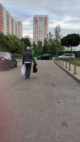 Ordinary afternoon in a Moscow residential district, errands and all