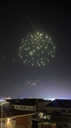 Fireworks display lights up Vila Nova de Gaia neighborhood