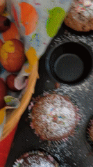 Easter preparations documented in Rīga with cupcakes and eggs