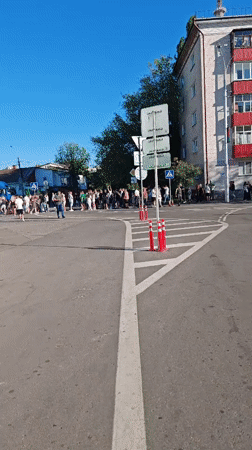 Football Club Minsk bus arrives in Homyel amid media coverage
