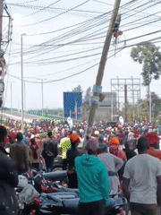 Nairobi's Ngong Road overpass officially opens to crowds