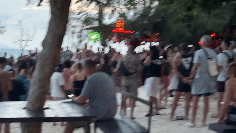 Beach gathering draws crowds to Ko Phangan shores