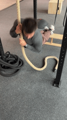 Man documents workout session at Essen gym