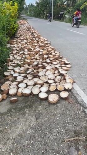 Traditional Filipino cooking and daily life documented in Kiblawan