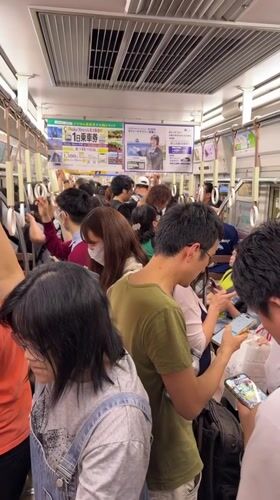Early morning commuter scenes documented on Tokyo area train