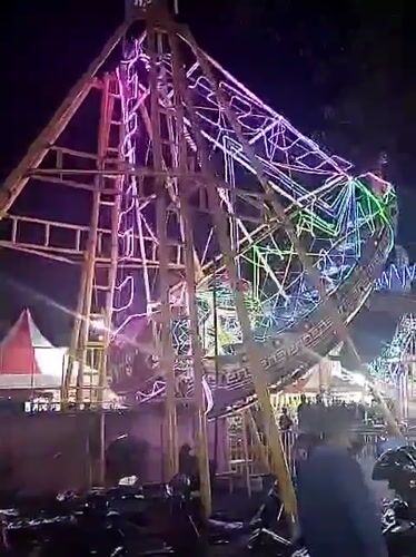 Night carnival draws families to rides and food in Sragen