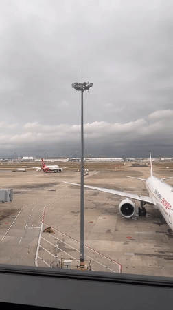 Waiting out a layover at Shanghai Pudong Airport