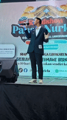 Night festival with performances, food stalls draws crowds in Lhokseumawe