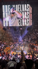 Large concert draws cowboy hat-wearing crowd in Puebla arena