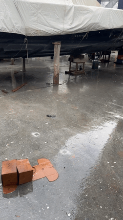 Rainy morning weather documented across northern Greece coastal towns