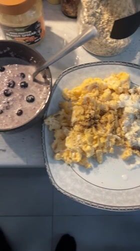 Morning breakfast post with a #FeedtheFeed hashtag graphic, Burgas