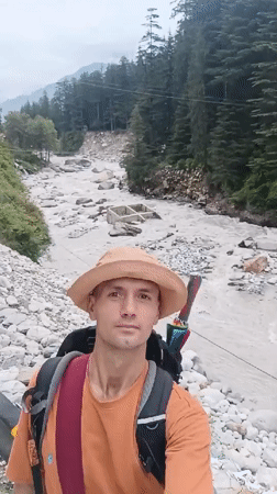 Street scenes and mountain views from a morning in Manali