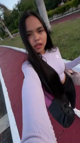 Woman records selfie video on Davao City street
