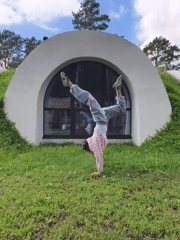 Woman explores hobbit houses and treehouses in rural Russia