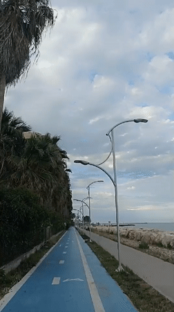 Coastal bike path journey documented in Yenişehir, Turkey