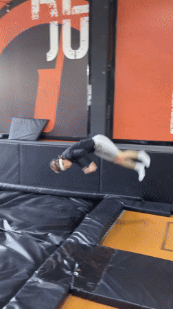 Athlete performs flip into pit at Krasnoyarsk facility