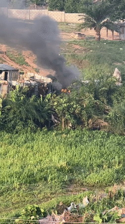 Fire burns through Abuja shantytown amid residential area