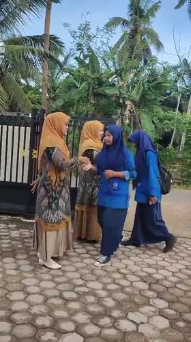 Women gather briefly in Blangriek park during late night hours