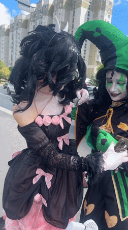 Moscow Seasons street festival: cosplay, strawberries, and summer vibes