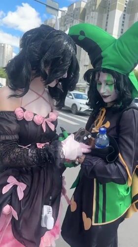 Moscow Seasons street festival: cosplay, strawberries, and summer vibes