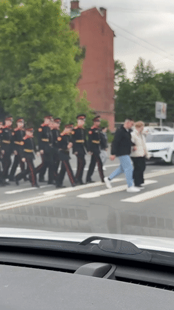 Daily life moments captured across Russian city over three hours
