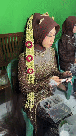 Traditional dress ceremony documented in Wonocolo, Indonesia