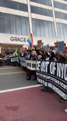 NYC protesters rally against ICE deportations with bilingual banners