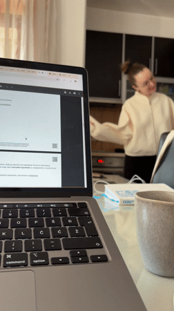 Saturday morning work and tie-dyeing activities in Kragujevac home