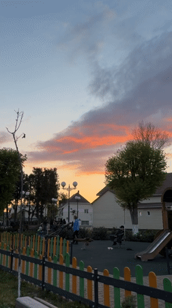 Spring Evening Documented in Yuzhny Russia April 2026