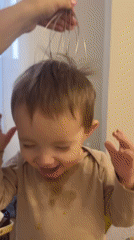 Woman documents complete morning routine with toddler in Odintsovo
