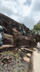 Tourists explore Da Lat attractions, music performances captured
