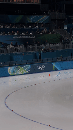 Speed skating competition draws crowds at Milano Cortina 2026 venue