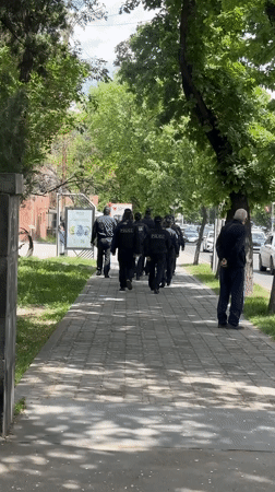 Formal gathering with speaker draws crowd at Yerevan monument
