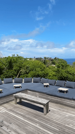 Outdoor dining areas with ocean views documented in Uluwatu