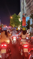 Dense motorbike traffic documented at Thủ Đức intersection