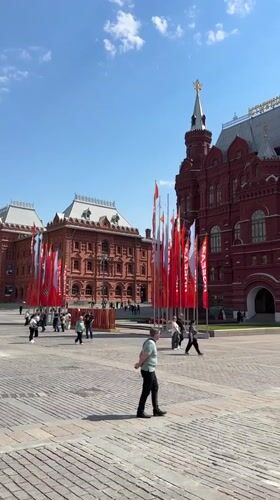 Woodmere resident records Moscow Red Square scenes remotely