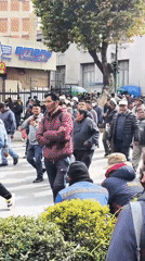 Large crowd demonstrates in La Paz streets May 25
