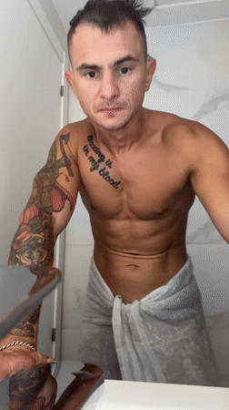 Lazy morning breakfast and bathroom routine in Finestrat