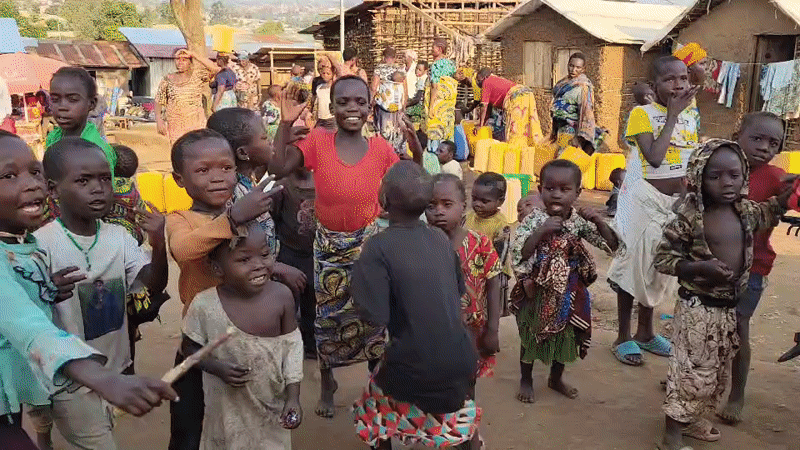 Community gathering and market activity in Bunia, DRC