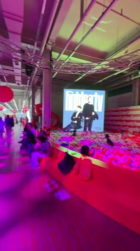 Seoul event spaces host morning gatherings near Mercedes facility