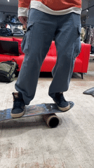 Balance board practice session documented at Krasnoyarsk retail store