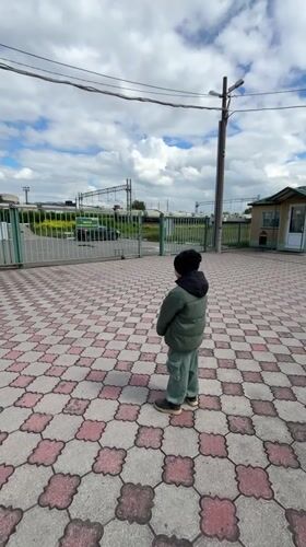 Morning observations of residents in central Yaroslavl