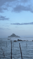 Heavy rain and rough seas documented in Goviyapana, Sri Lanka