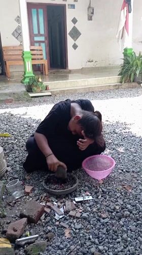 Everyday family life documented in Baron, Indonesia village scenes