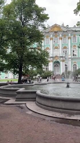 Morning at Palace Square: Hermitage, weddings, and Atlas statues