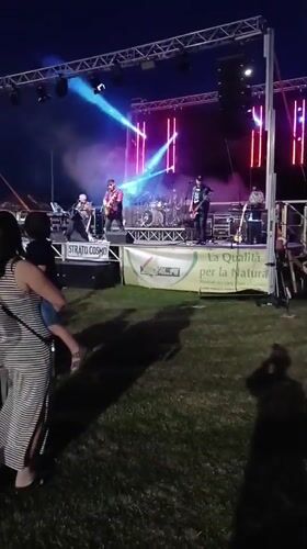 Evening festival with live music in Pomponesco, Italy